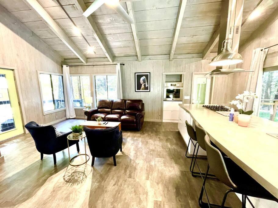 Modern House W. Fast Internet In 1 Acre Land Villa Occidental Екстериор снимка